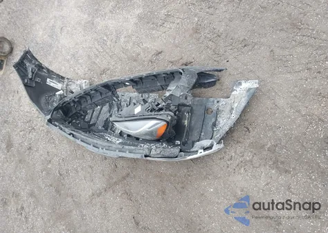 2019 Mercedes-Benz Gla 250 4Matic z USA, uszkodzony, nr VIN WDCTG4GB8KJ550173